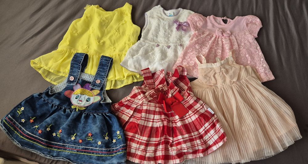 Лот бебешки рокли 68 размер
