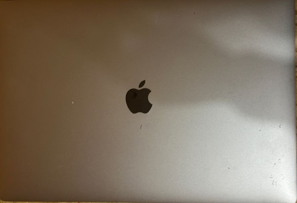 Macbook pro 15 a1990