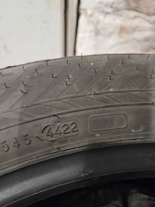 Nokian Hakkapeliitta 10 235/50/19 DOT 44/22