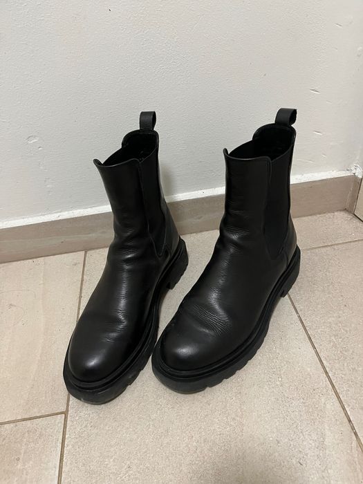 Дамски боти от естествена кожа