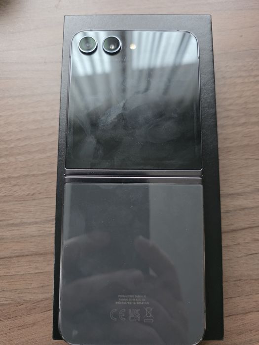 Samsung  GalaxyZFlip5