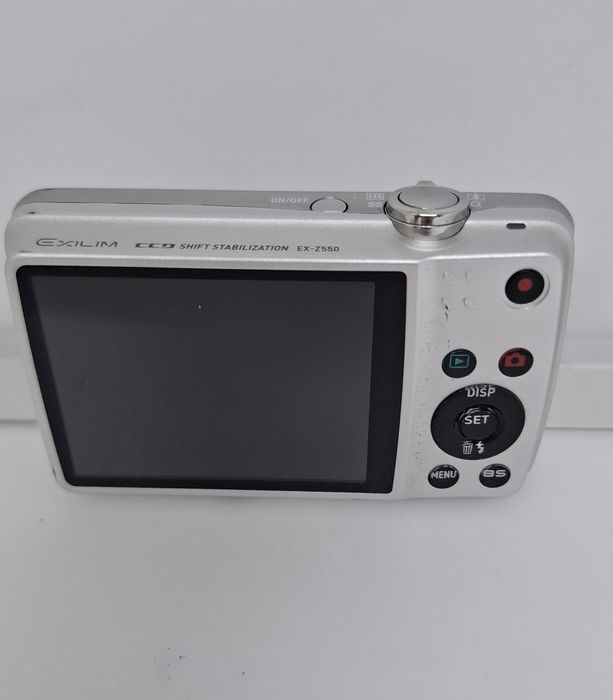 Casio Exilim EX-Z550 компактен дигитален фотоапарат