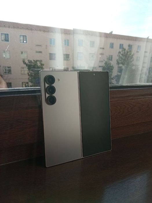 Samaung galaxy z fold 6 12/256
