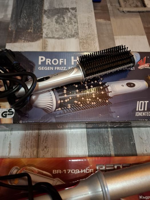 Маши Четки за коса 30лв. бр.