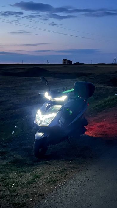 Продаю мопед скутер