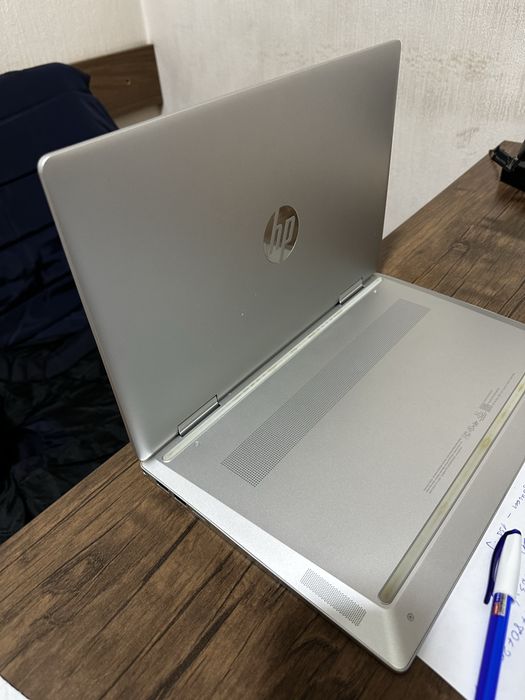 HP Pavilion x360 14-ek