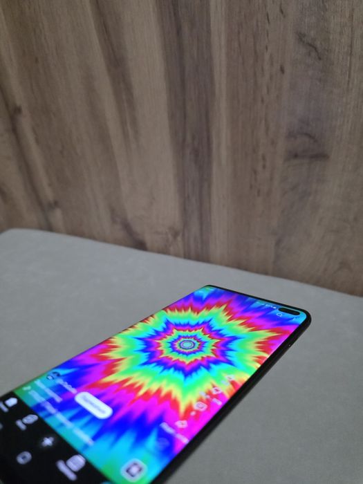 Samsung s10+ на 512гб