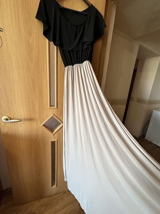 Срочно Продаю платье