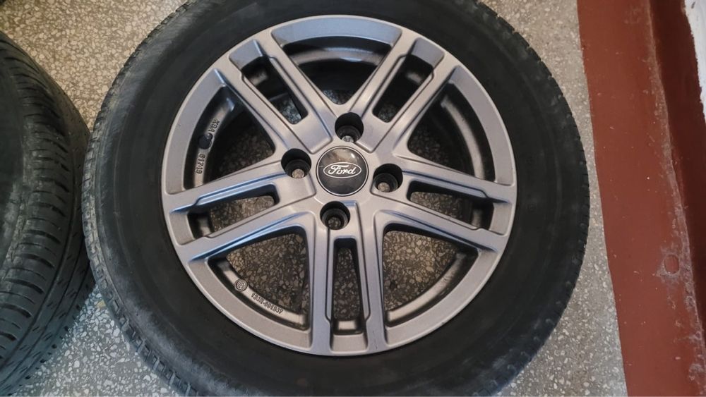 Jante Ford cu anvelope vara 195 60 r15