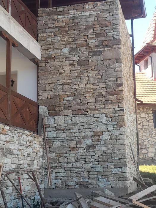 Fac ziduri piatră masivă