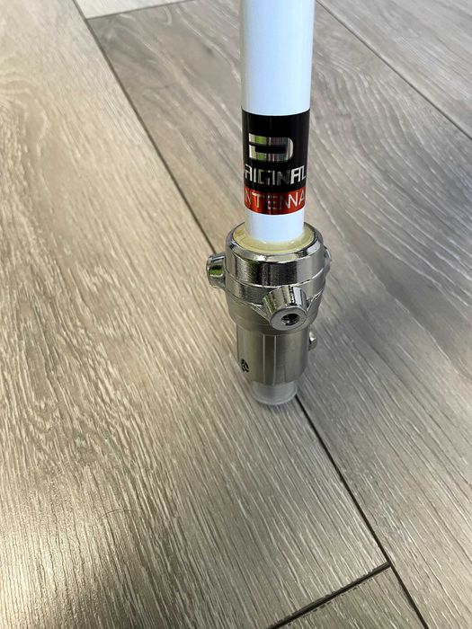 Вертикална антена BC-100H нова.