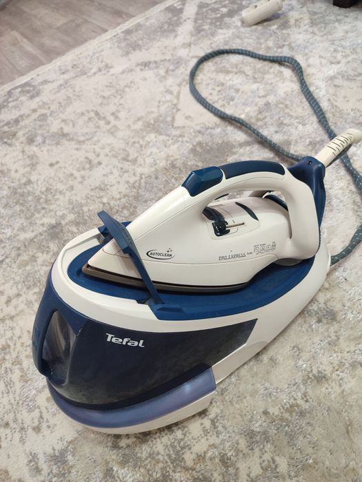 Продам парогенератор Tefal