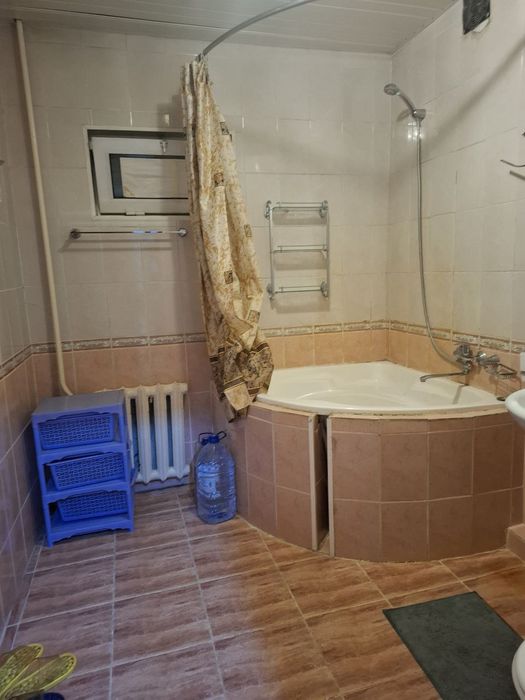 Юнусабад -8 3х комнатная квартира с обстановкой