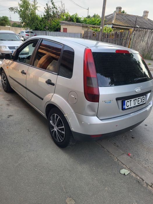 FORD Fiesta 2004 — imagine 3