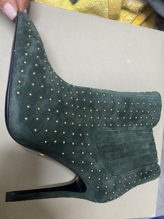 Стильные полусапожки