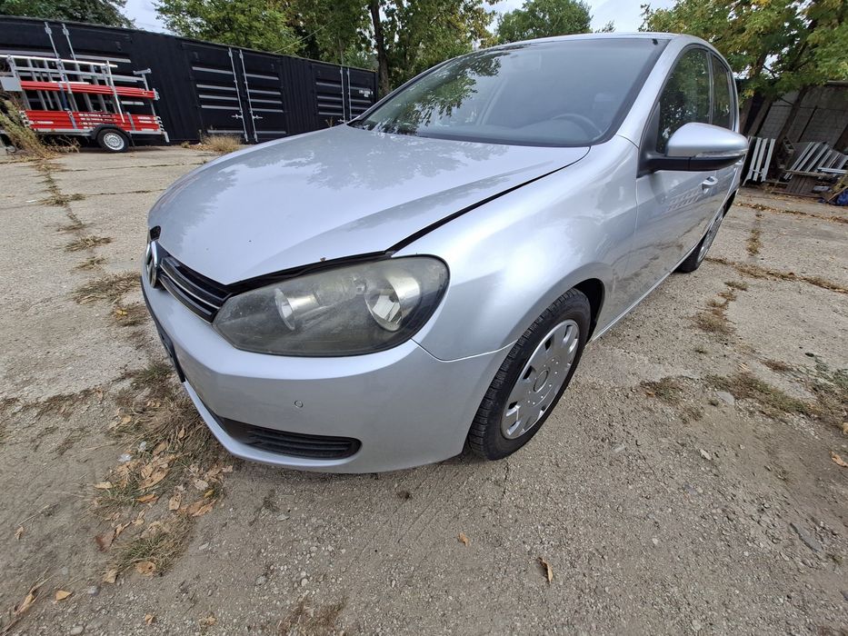 Dezmembrez Volkswagen Golf 6 2.0 Diesel  2009 CBDC