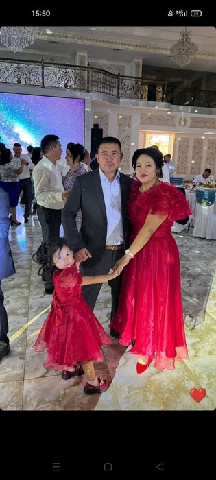 Қызыл ұзын көйлектер,размер 46-48