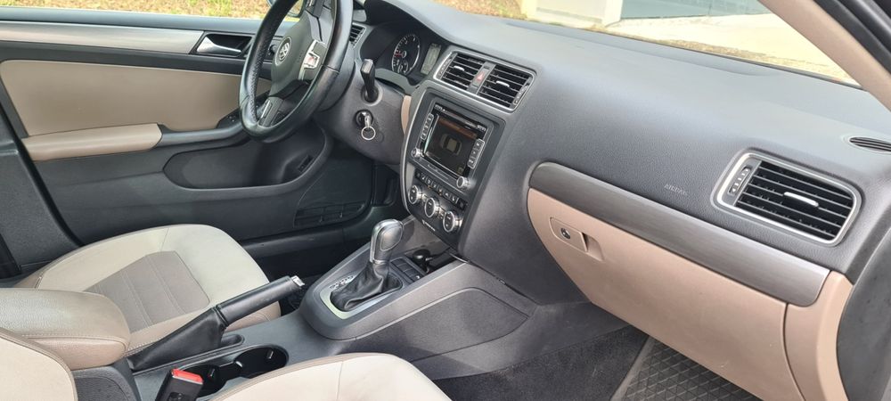 Proprietar! VW Jetta 2.0TDI, 140CP. Automata DSG.