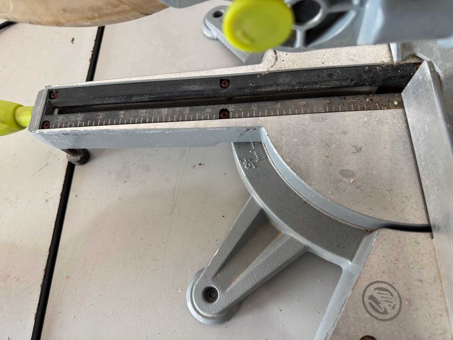 Циркуляр пендула - Extreme 1500 W / 210 mm