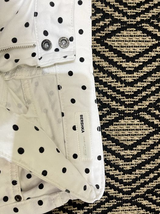 Bershka, мини шорты polka dot принт, размер 32