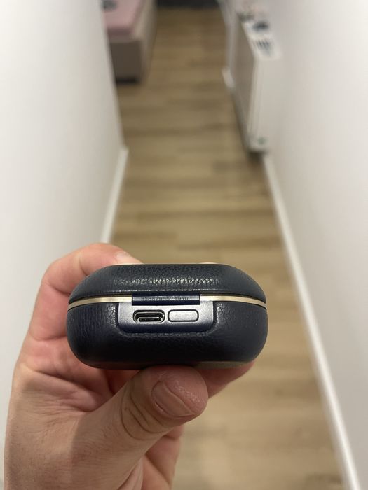 Слушалки BANG AND OLUFSEN Beoplay E8 2.0 limite edition blue and gold