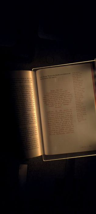 PageGlow – Плоска LED лампа за четене, с USB C зареждане