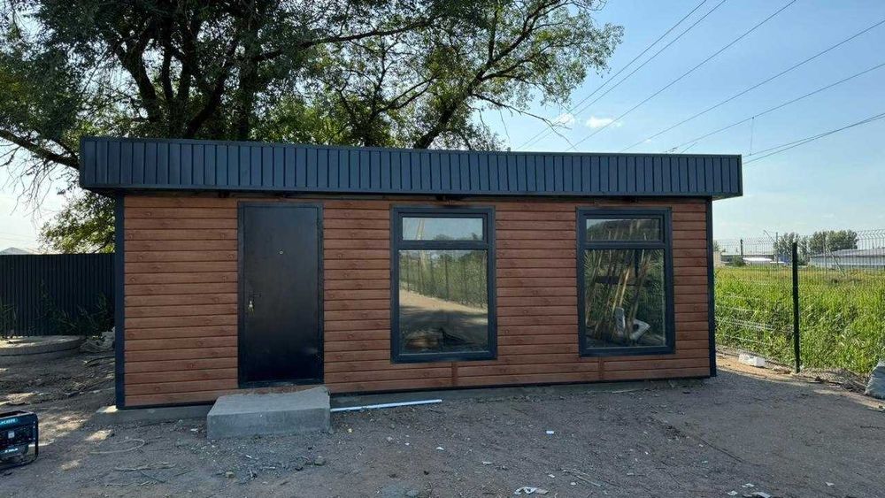 контейнер с витражным остеклением