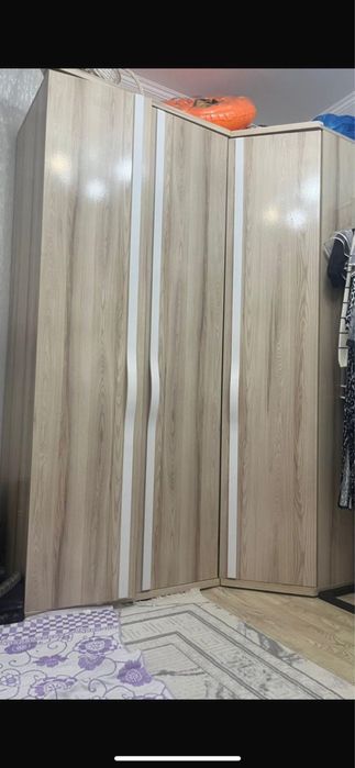 шкаф угловой и 2х дв