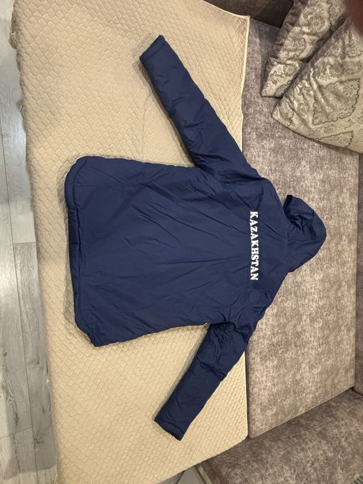 Продам куртку в отличном состояни одевал пару раз