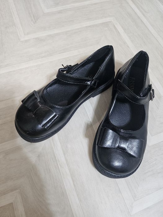 Туфли на девочку