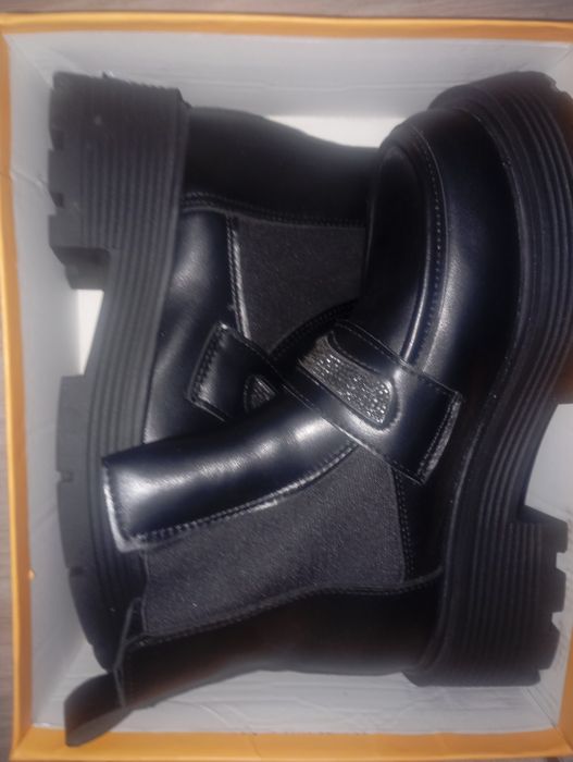 Женская обувь новая