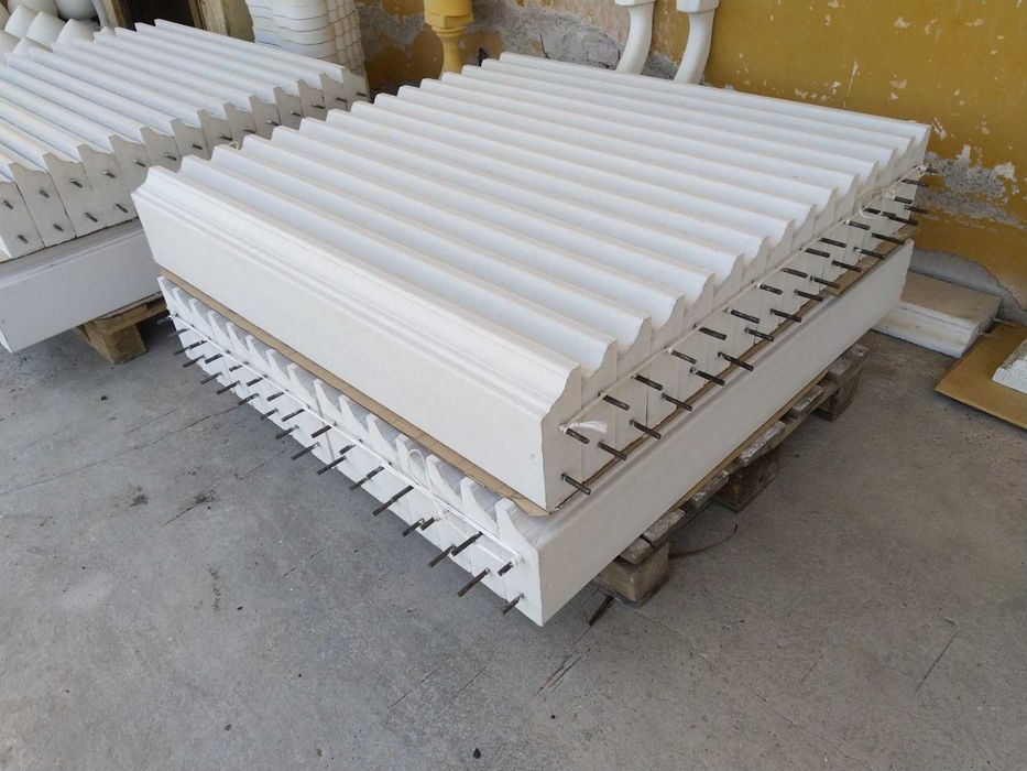 Первази (Шапки) за бордове на тераси от изкуствен камък.