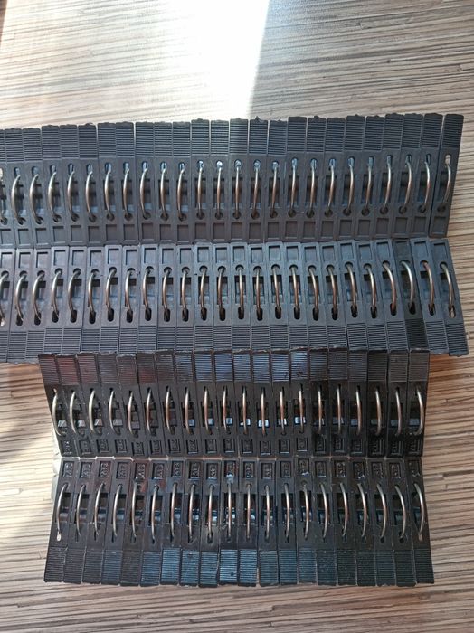 Продам .Прищепки для белья 70 шт