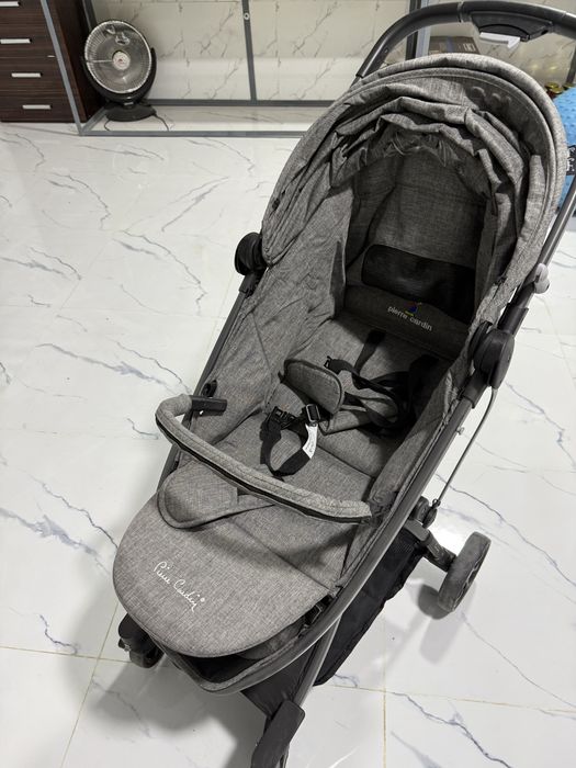 Коляска для младенцев