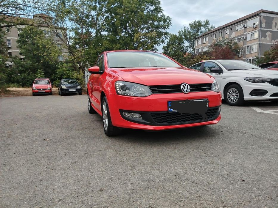VOLKSWAGEN Polo