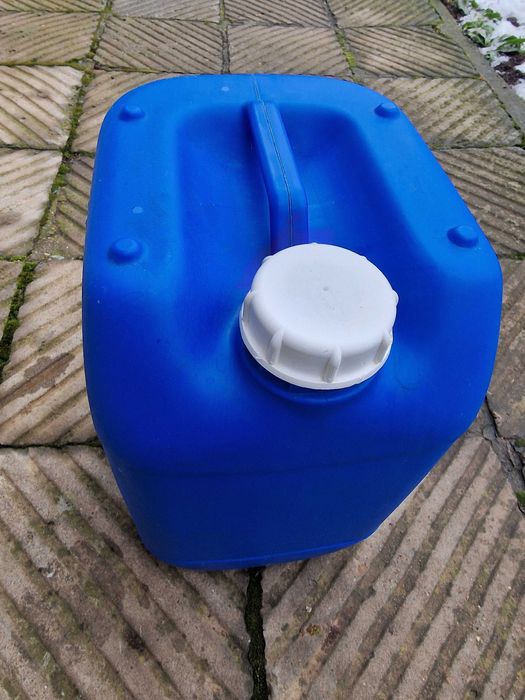 Пластмасови туби 25/30 лт.