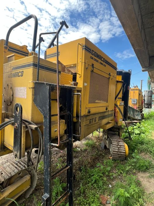 Firma de construcții oferă spre vânzare  utilaje in stare foarte bună  de funcționare!