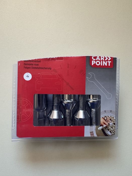 Vand set prezoane 4x M12x1.25x26 mm plus cheie tubulara