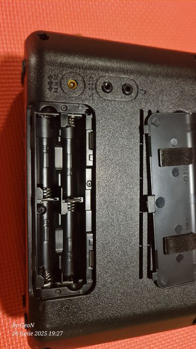 Radio Sony XDR S61D- ICFM780SL   si Sanyo