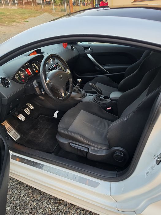 Vând Peugeot RCZ 1.6 benzină