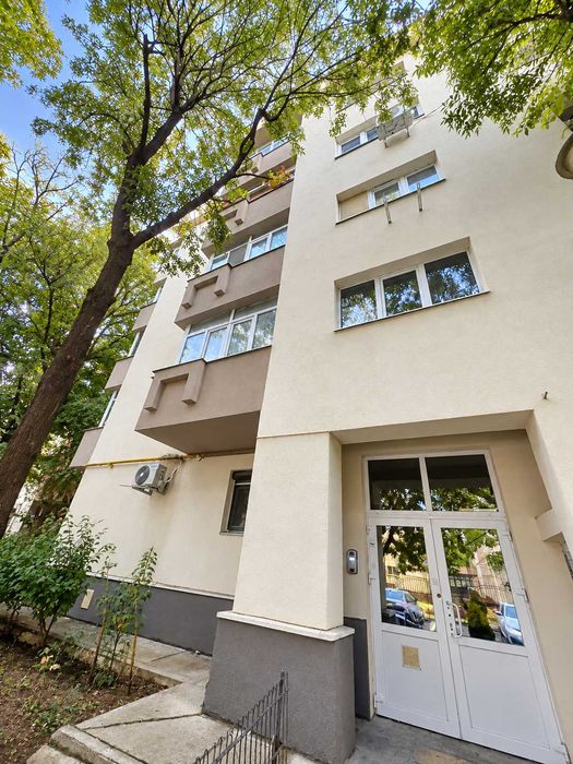 Un apartament cu liniște, verdeață și poveste – Aviației,Aviatorilor, Nicolae Caramfil.Scoala 12.