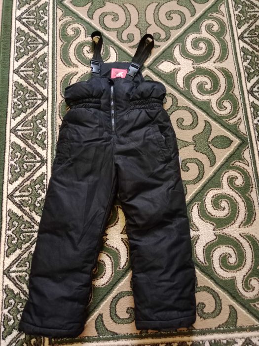 Продам детский зимний комбинезон