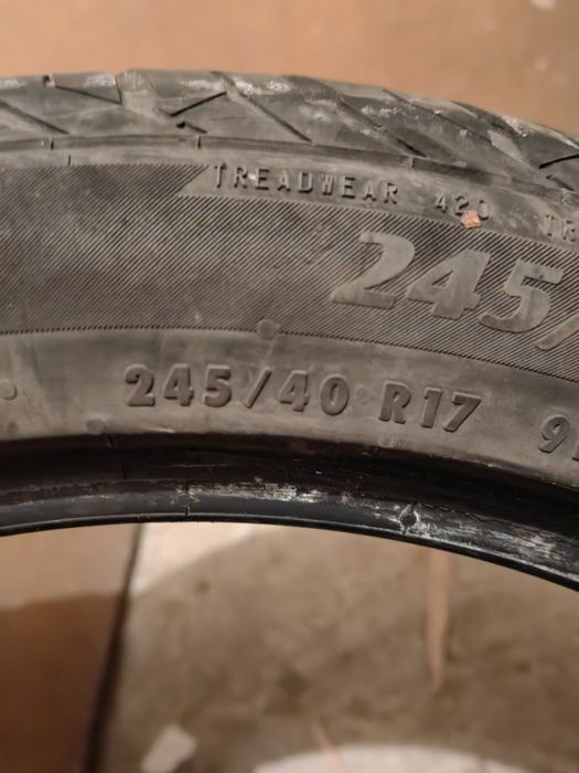 Продавам гума 225/40/17