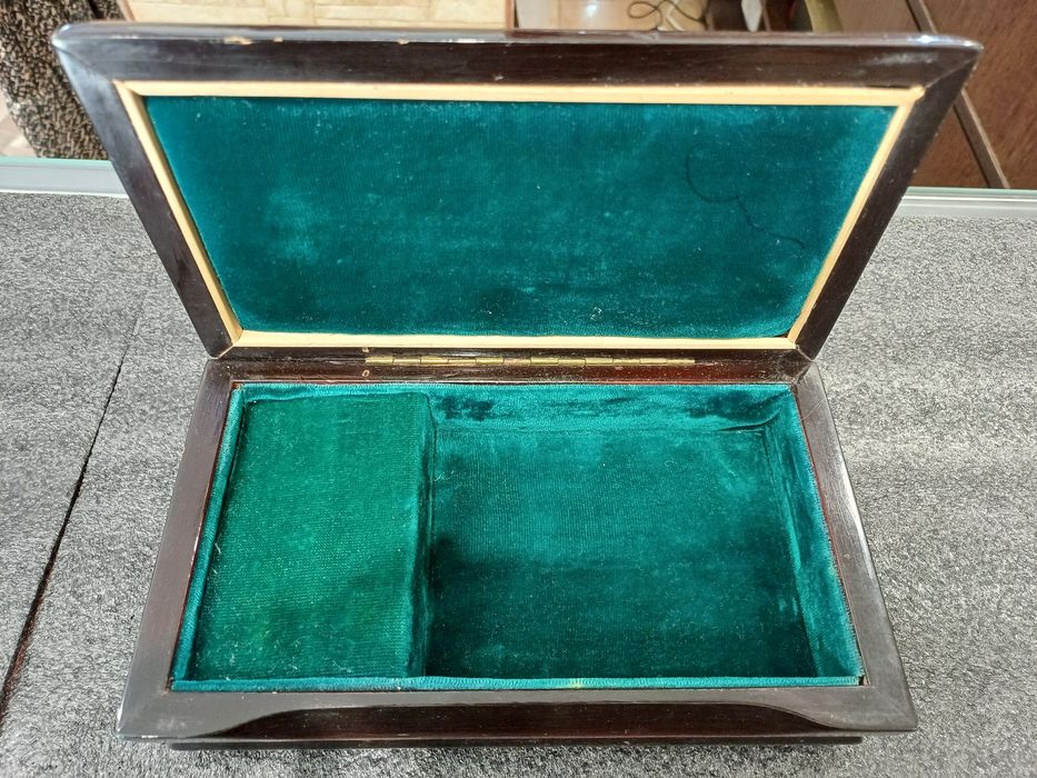 Casuța muzicala de origine italiana cu loc pentru bijuterii