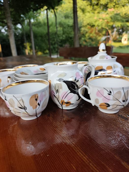 Руски сервиз за кафе и чай