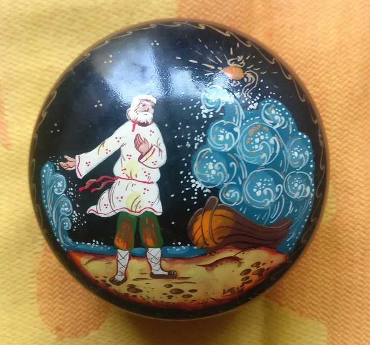 Продавам колекция ПАЛЕХА