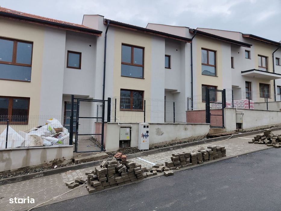 Apartament 3 dormitoare, pod mansardabil, gradina, loc parcare — fotografia 3