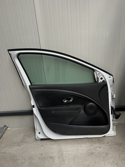 Ușa/Uși fata-spate stanga-dreapta Renault Megane 2015 break