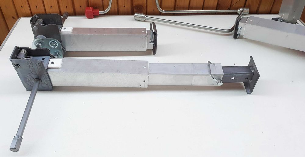 Cricuri de stabilizare AL-KO ClickFix, 420-624 mm,  noi, din aluminiu