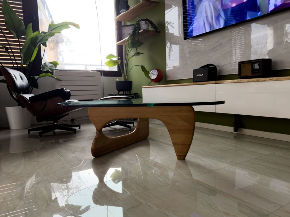 Чисто нова Noguchi Table от Herman Miller